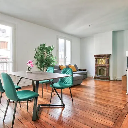 Apartment Quartier Saint Germain 2 *